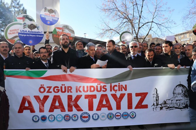 "Kudüs savaşın değil barışın şehridir"