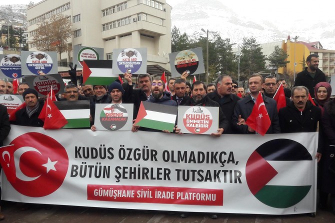 "Kudüs bizim nazarımızda mihenktir"