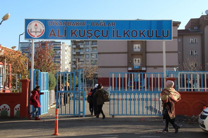 AÖL sınavları birinci oturumu başladı