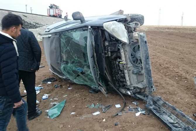 Silopi'de kontrolden çıkan araç şarampole yuvarlandı: 1 yaralı