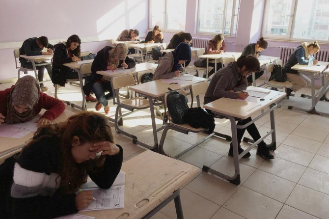 Silopi Halk Eğitim Merkezinden deneme sınavı