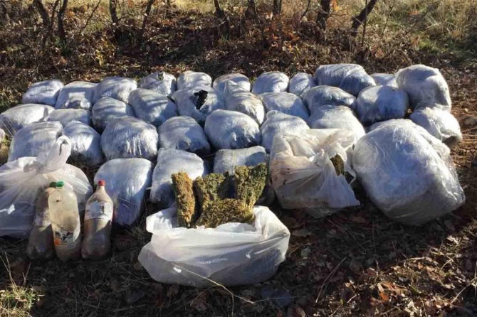 Diyarbakır’da piyasa değeri bir milyon TL olan uyuşturucu madde ele geçirildi