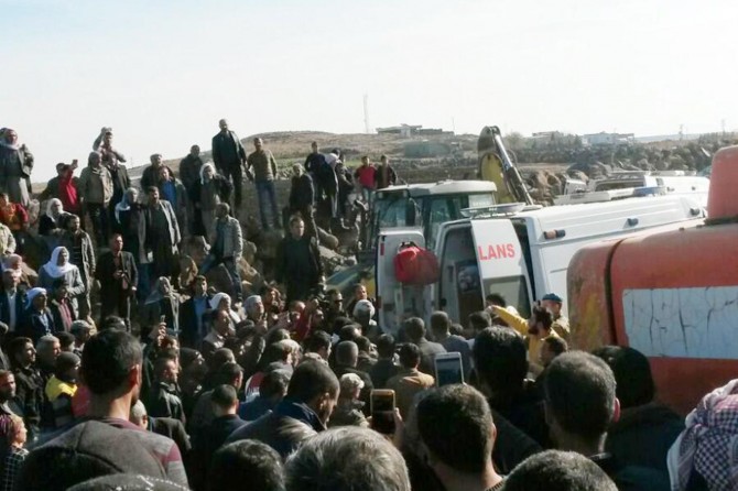 Göçük altında kalan Suriyeli işçi hayatını kaybetti