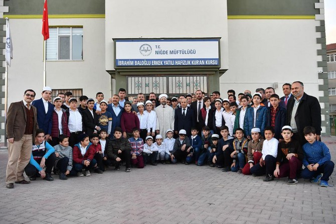 Perwerdehîya dîn a rast gelekî muhîm e