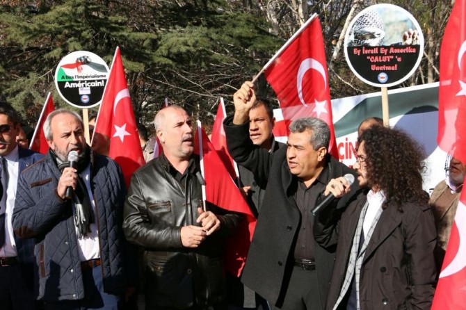 "Kudüs bizim nazarımızda mihenktir"