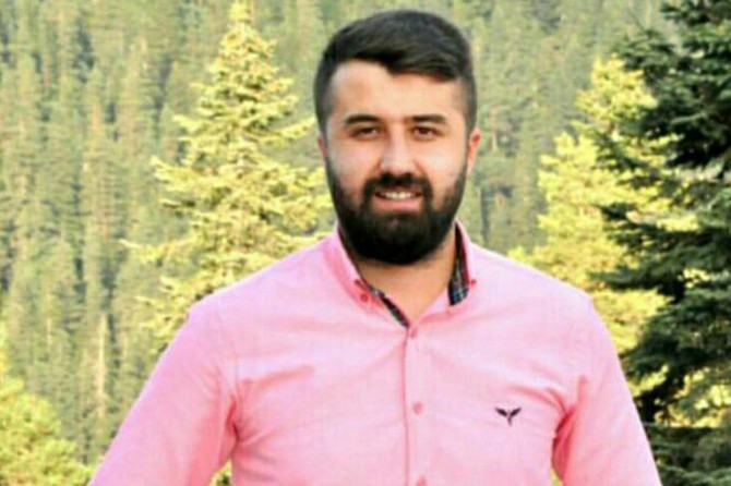 Maç sonrası kalp krizi geçiren öğretmen hayatını kaybetti