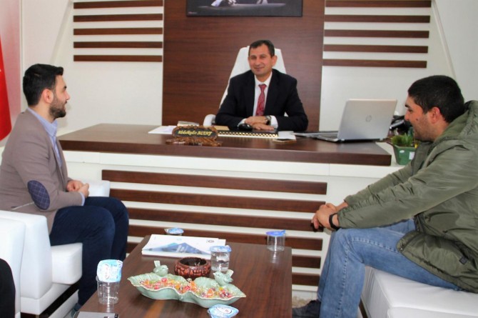 HÜDA PAR Midyat Gençlik kollarından ilçe Milli Eğitim Müdürü Altay’a ziyaret