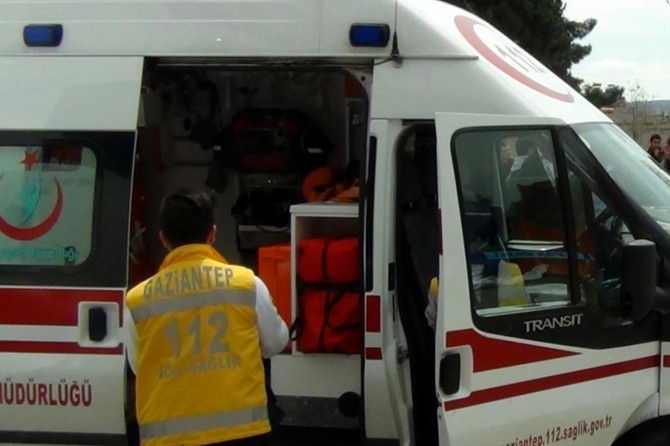 Polis aracı kaza yaptı: Biri polis 4 yaralı