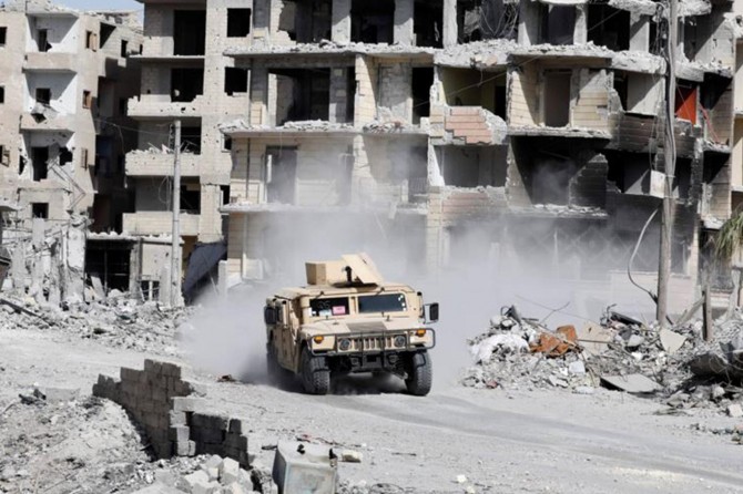 Li Raqqayê 2371 însan hatin qetilkirin û ji nîv mîlyonê zêdetîr kes jî ji cîh hatin kirin