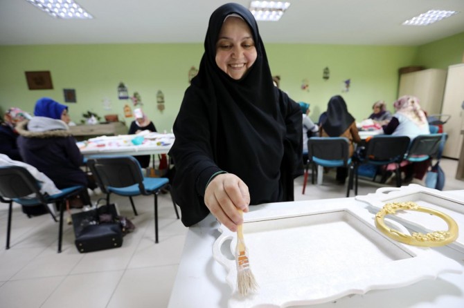 Van'da kadınlara el sanatı desteği