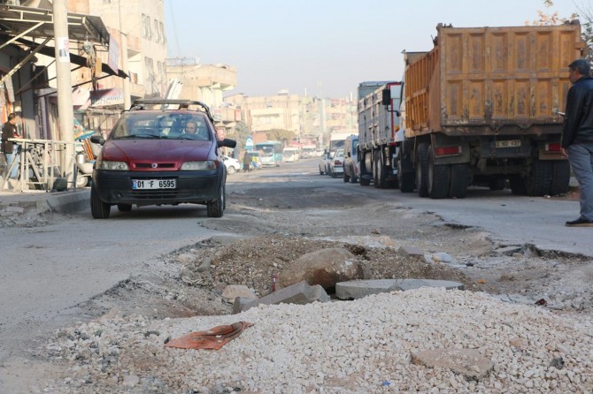 "Yol sorunu nedeniyle iş yapamaz hale geldik"