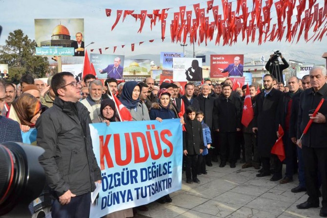 ABD'nin Kudüs kararı Erzincan'da telin edildi
