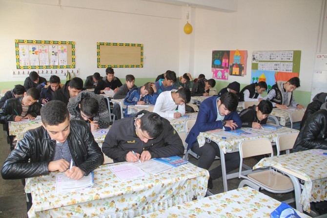 Midyat'ta 'Efendimizin İzinde Siyer-i Nebi Yarışması' düzenlendi