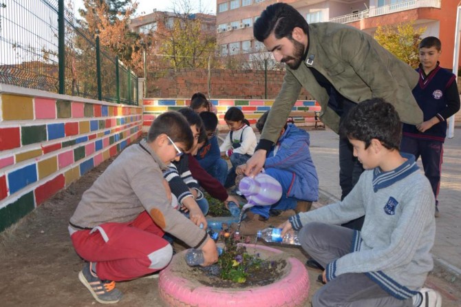 Öğrenciler için değerler eğitimi kapsamında etkinlikler düzenleniyor