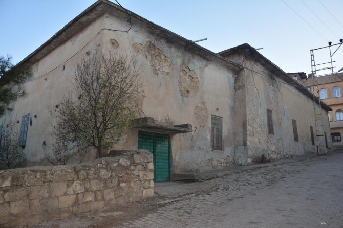 Yıkılmaya yüz tutmuş tarihi cami restore edilmeyi bekliyor