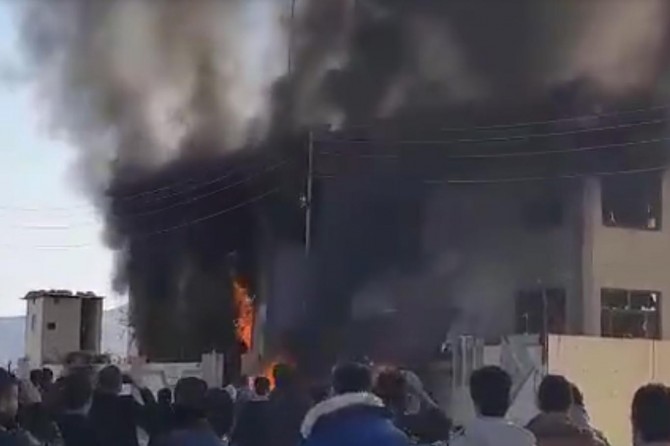 KDP and PUK buildings were set on fire in Iraqi Kurdistan