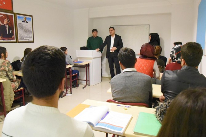 Başkan Öztürk Sürekli Eğitim Merkezini ziyaret etti