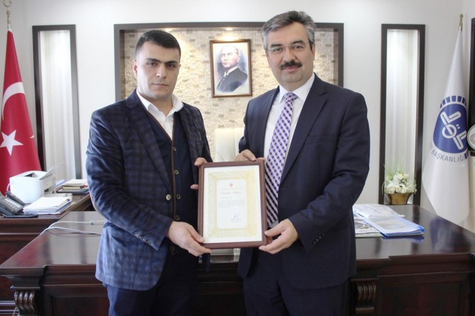 Batmanlı hayırsever dükkânlarını Kur’an kursları için vakfetti