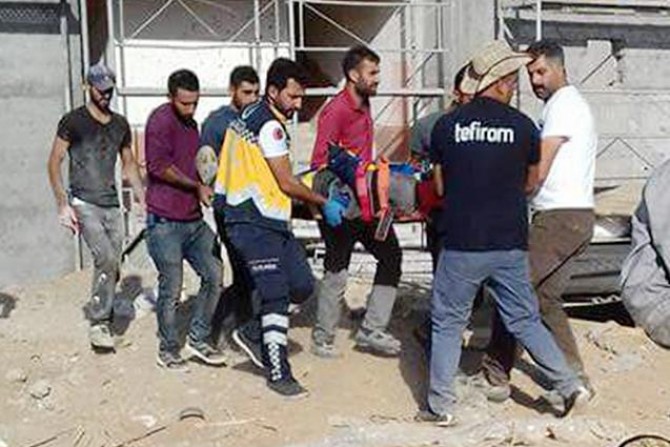 TOKİ inşaatından düşen işçi yaralandı