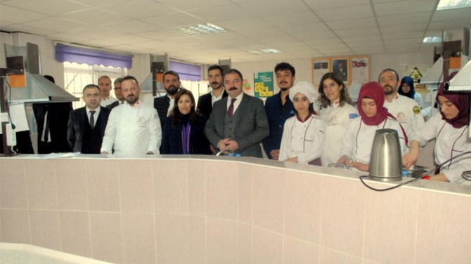 Van'da Liseler Arası Yemek Yarışması