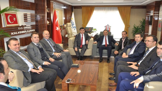GAP Başkanı ile kaymakamlar DİKA’yı ziyaret etti