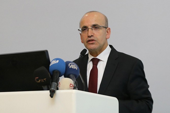 "Çok düşük getirilerle paraları batıya park etmek kârlı değildir"