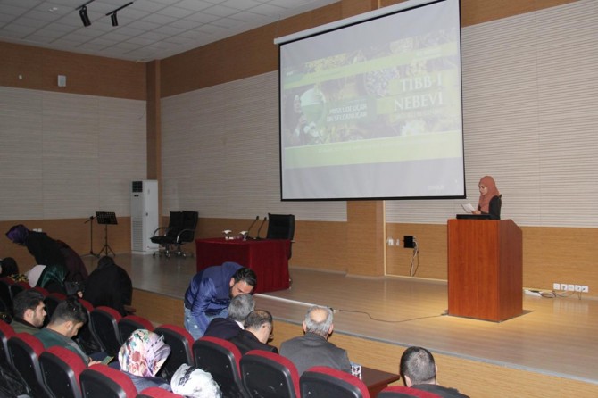 Öğrencilere 'tıbb-ı nebevi' anlatıldı
