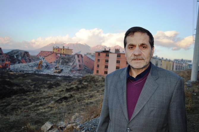 HÜDA PAR’ın gündeme taşıdığı AFAD konutlarının yıkımına başlandı