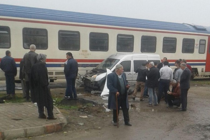 Batman'da hemzemin geçitte kaza