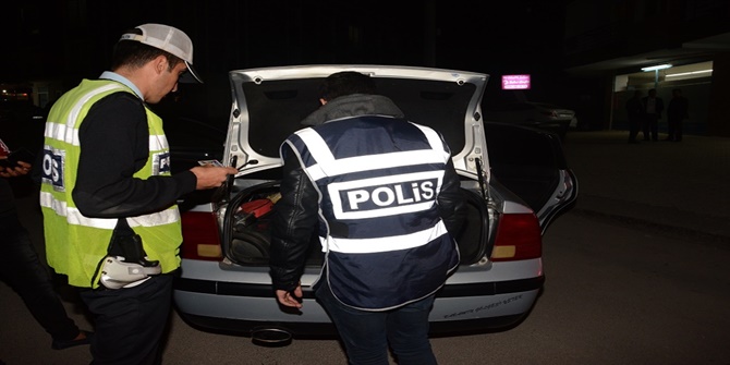 Türkiye genelinde asayiş uygulaması yapıldı