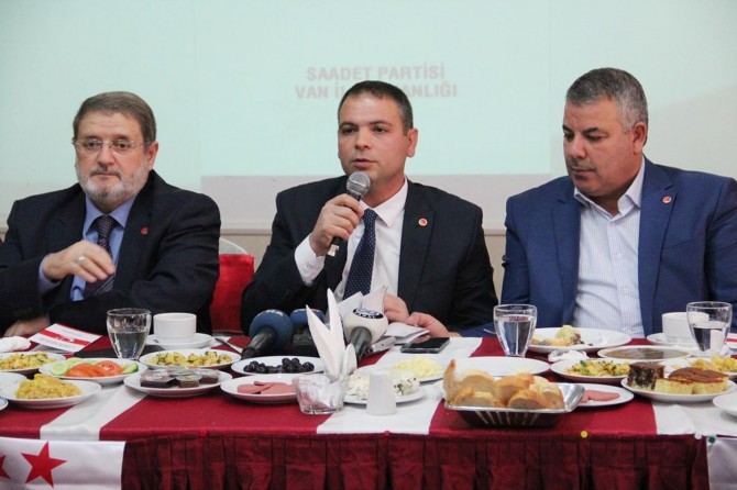Saadet Partisi Van’ın sorunlarını kitapçık haline getirdi