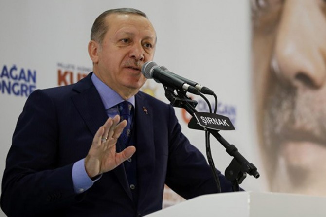 "Kudüs'ü eli kanlı katillerin insafına terk etmeyeceğiz"