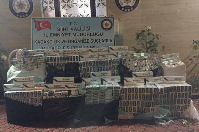 Hurda yüklü kamyonetten 7 bin paket kaçak sigara çıktı