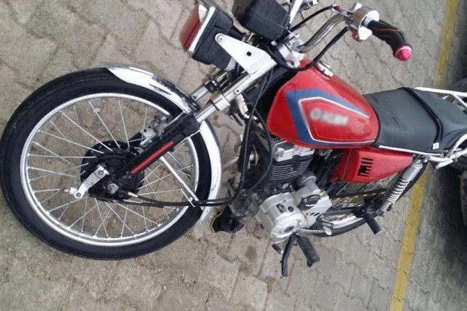 Motosiklet hırsızları yakalandı