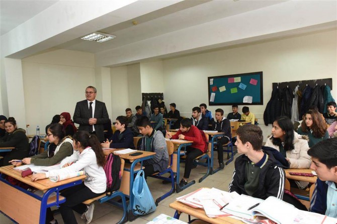 Batman Valisi Ahmet Deniz, okulları gezdi