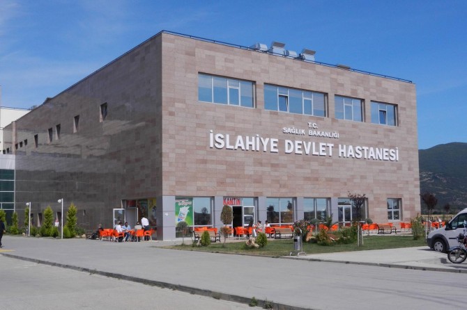 Gaziantep’te 70 asker zehirlendi