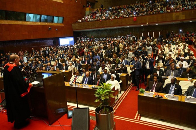 “îsraîl û kesên ku digel wî hereket dikin terora dewletê tetbîq dikin”