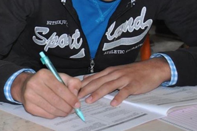 "Veliler sınav sürecinde okul ile sürekli iletişimde olmalı"