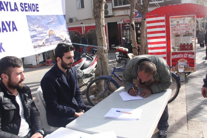 Adıyaman'da Kudüs için imza kampanyası