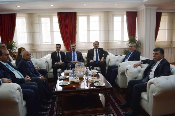 AK Parti Genel Başkan Yardımcısı Batman'da temaslarda bulundu