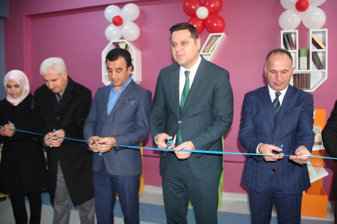 Van'da bir"Z Kütüphane" daha açıldı