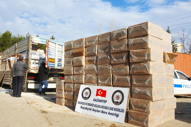 ​Gaziantep’te 140 bin paket gümrük kaçağı sigara ele geçirildi