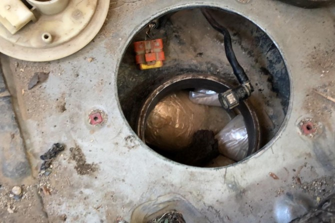​Van'da kamyonetin yakıt deposundan 56 kilogram eroin çıktı
