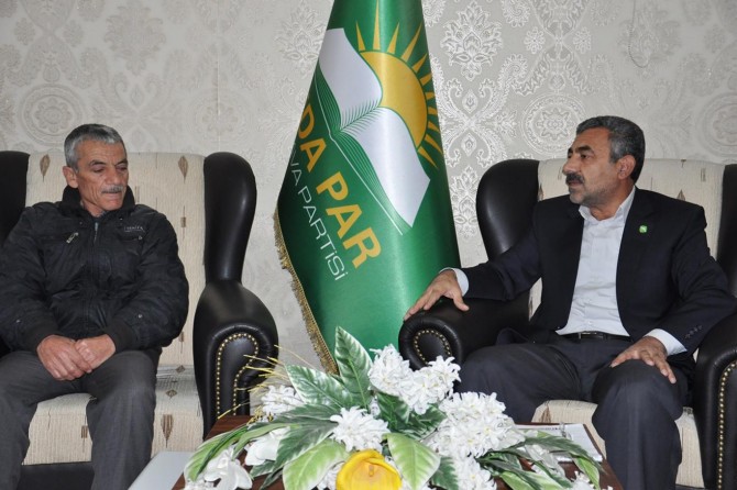 Taşeron işçilerinden HÜDA PAR’a ziyaret