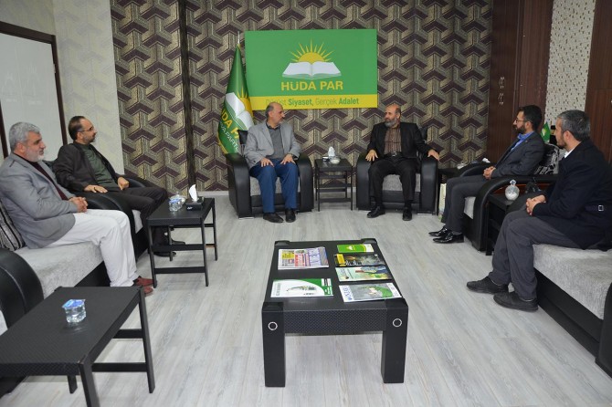 Filistin Âlimler Birliği Genel Sekreteri Nevaf Tekruri’den HÜDA PAR’a ziyaret