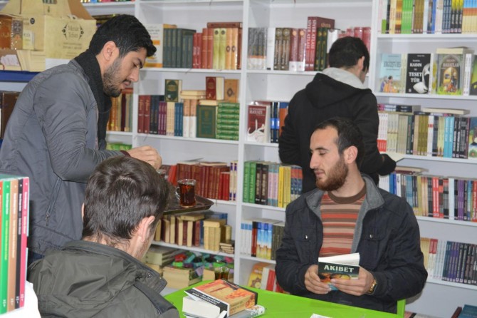 Kırtasiyeciden örnek davranış