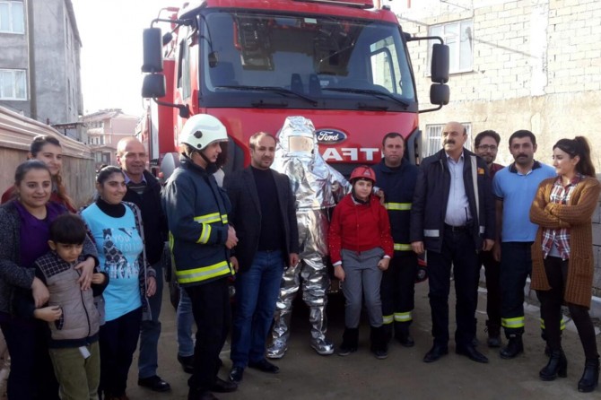 Van Büyükşehir Belediyesinden yangın söndürme eğitimi