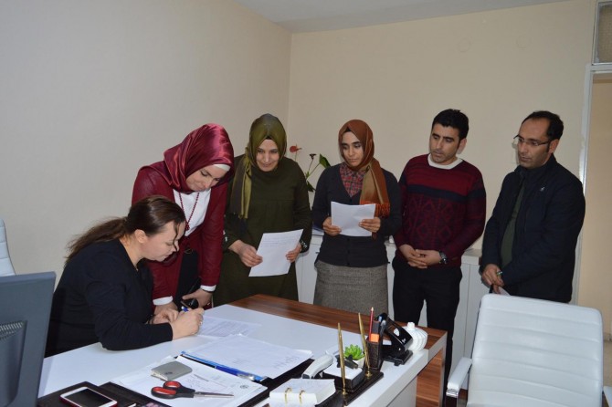 Bitlis’te taşeron işçiler bulundukları kurumlara başvuru yapmaya başladılar