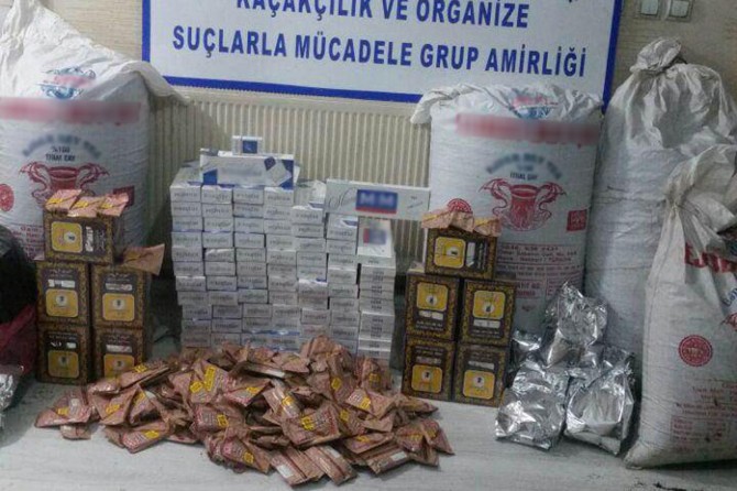 Hakkari'de gümrük kaçağı sigara ve akaryakıt ele geçirildi