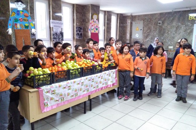 ​Adıyaman'daki bir okulda "manav günü" düzenlendi